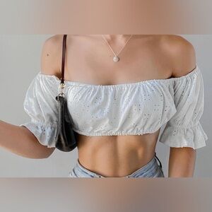 Urban Outfitters Off Shoulder Eyelet Crop Top White Puff Sleeve Boho Size Small